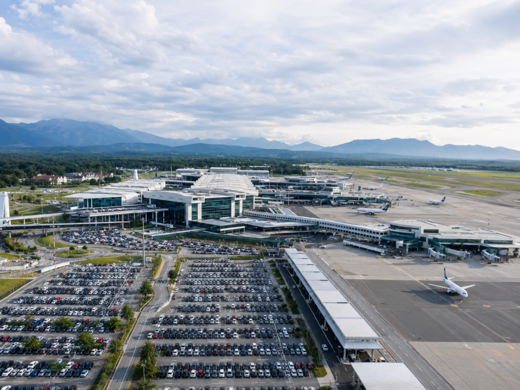 Overhead shot of Ontario International Airport